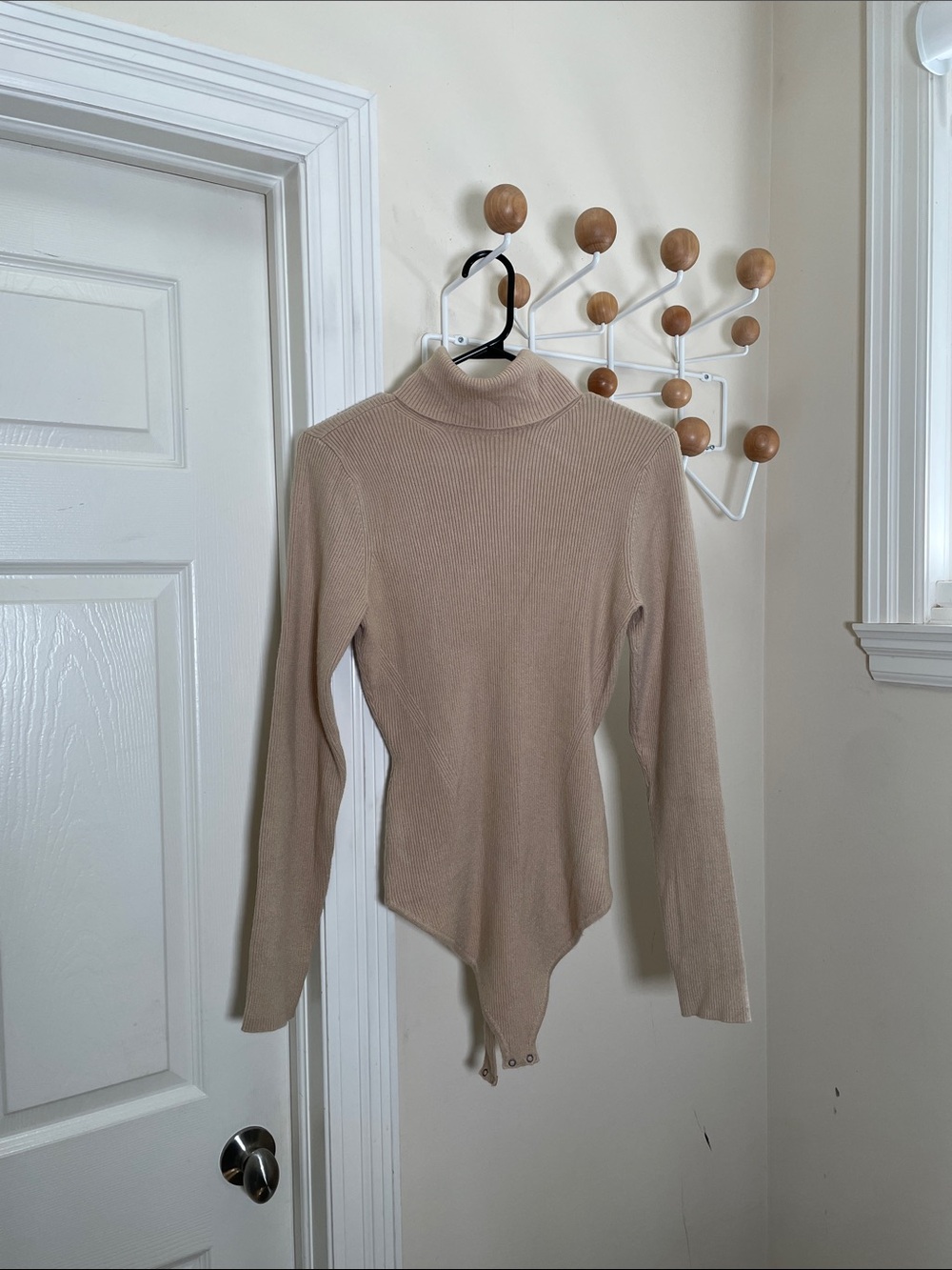 Abercrombie & Fitch soft AF Ribbed Turtleneck Bodysuit - Cream - L